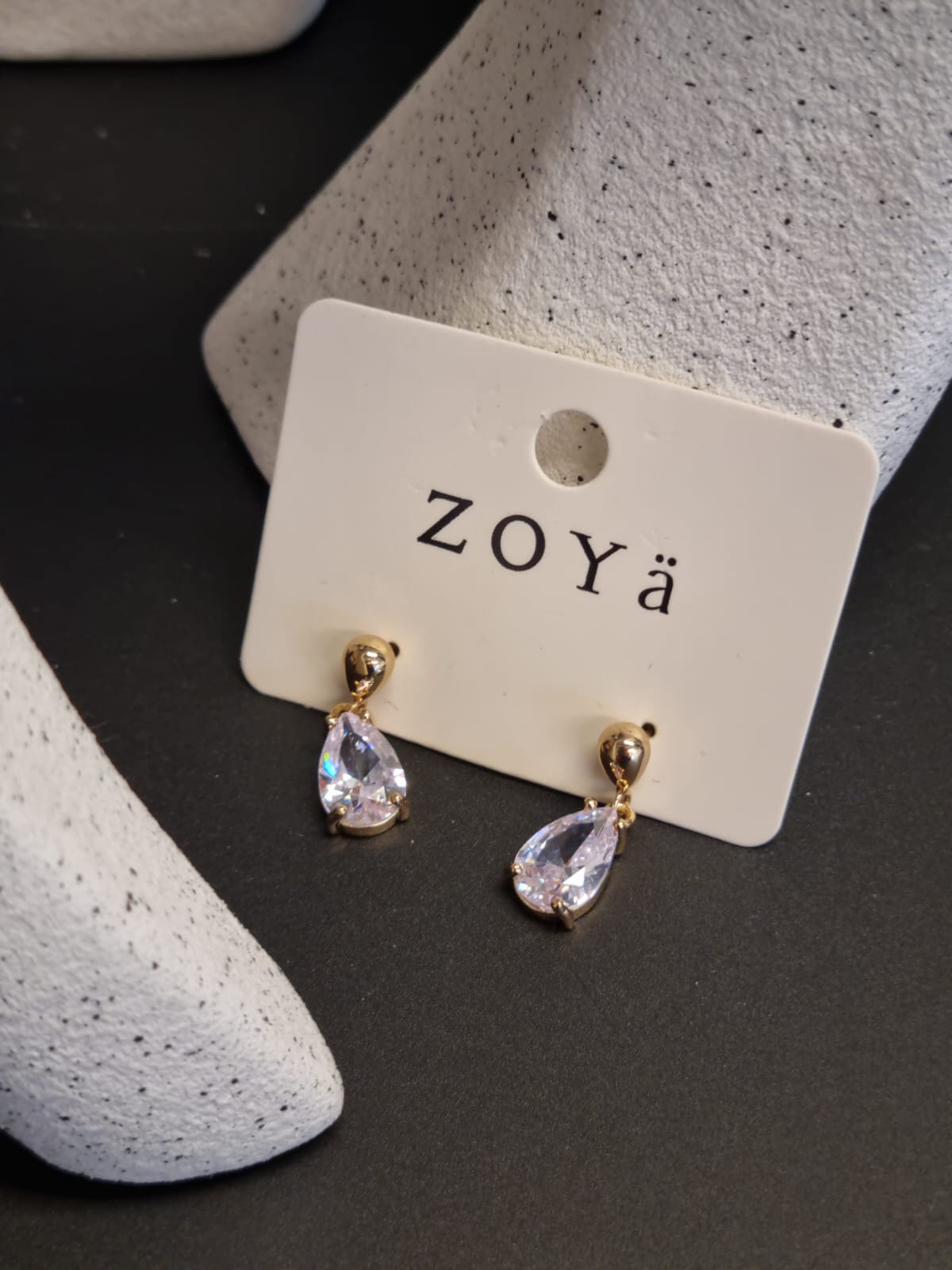 Drop spotlight earrings