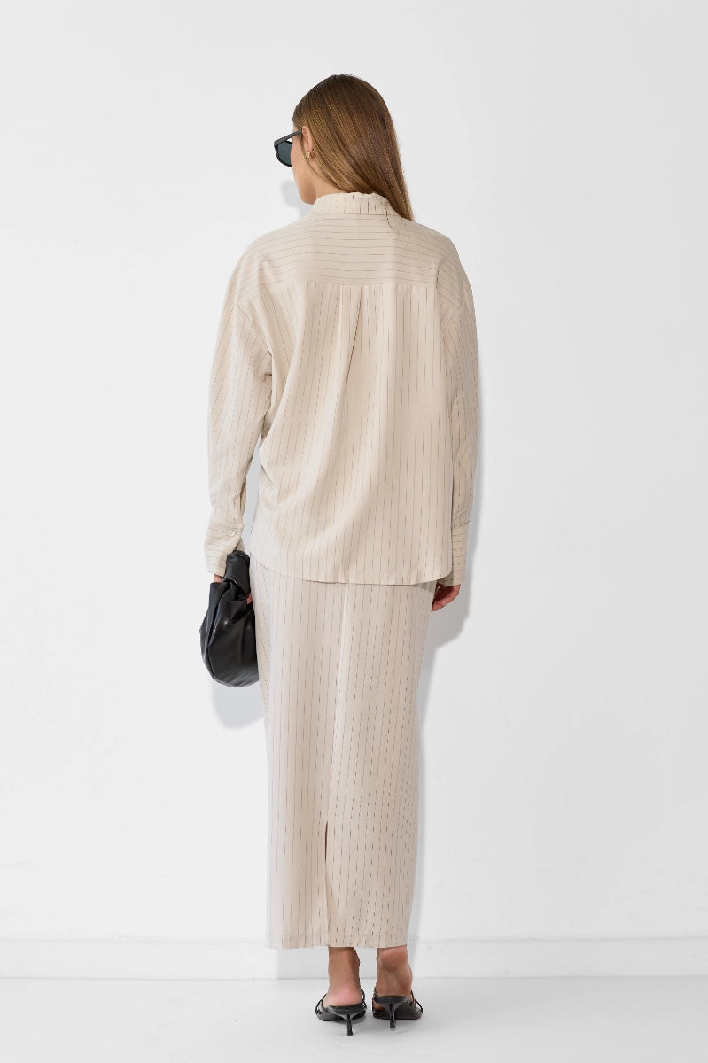 חליפת פסים מוניקה