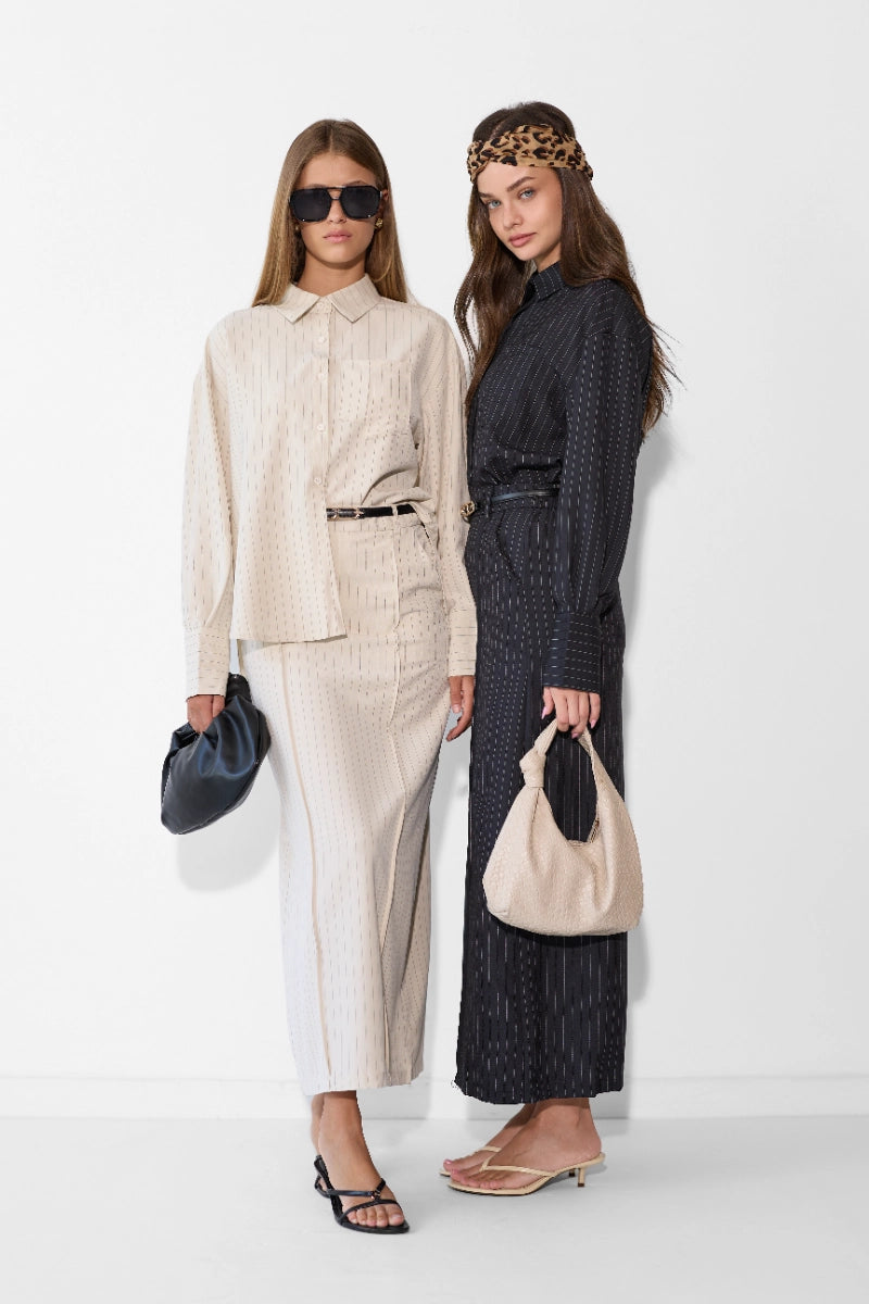 חליפת פסים מוניקה