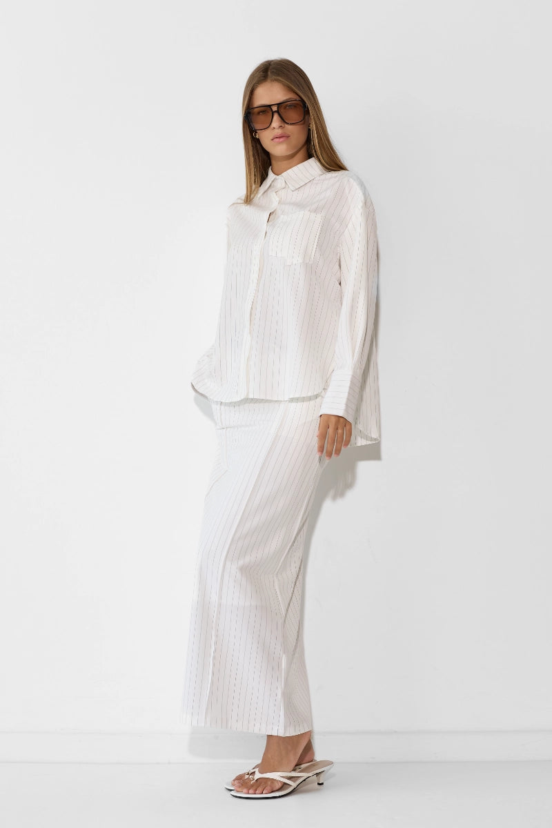 חליפת פסים מוניקה