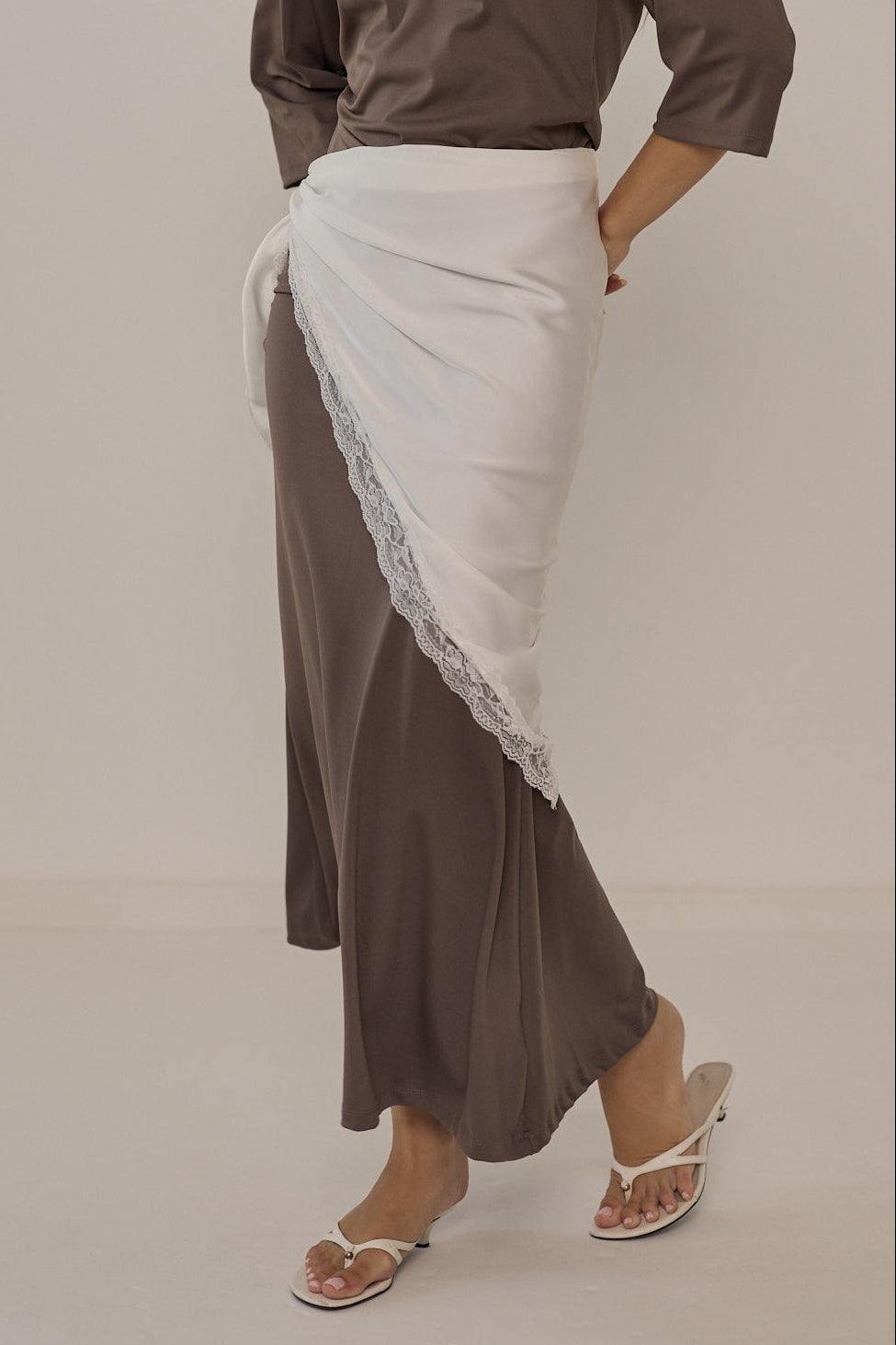 Plain scarf