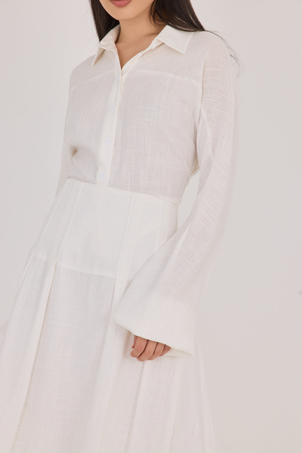 Linen suit tone