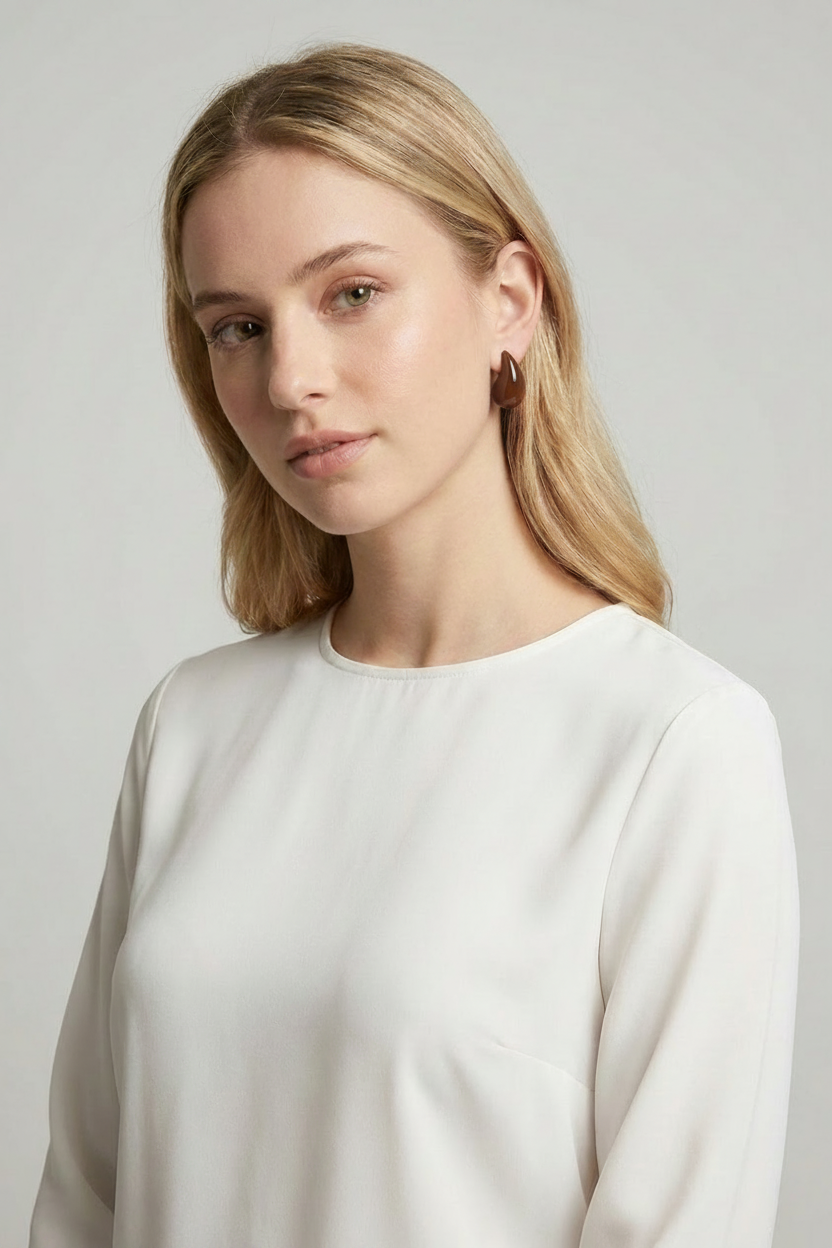 2cm proportion dark brown teardrop earring