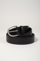 תמונת פרזנטציה של חגורה על רקע סטודיו