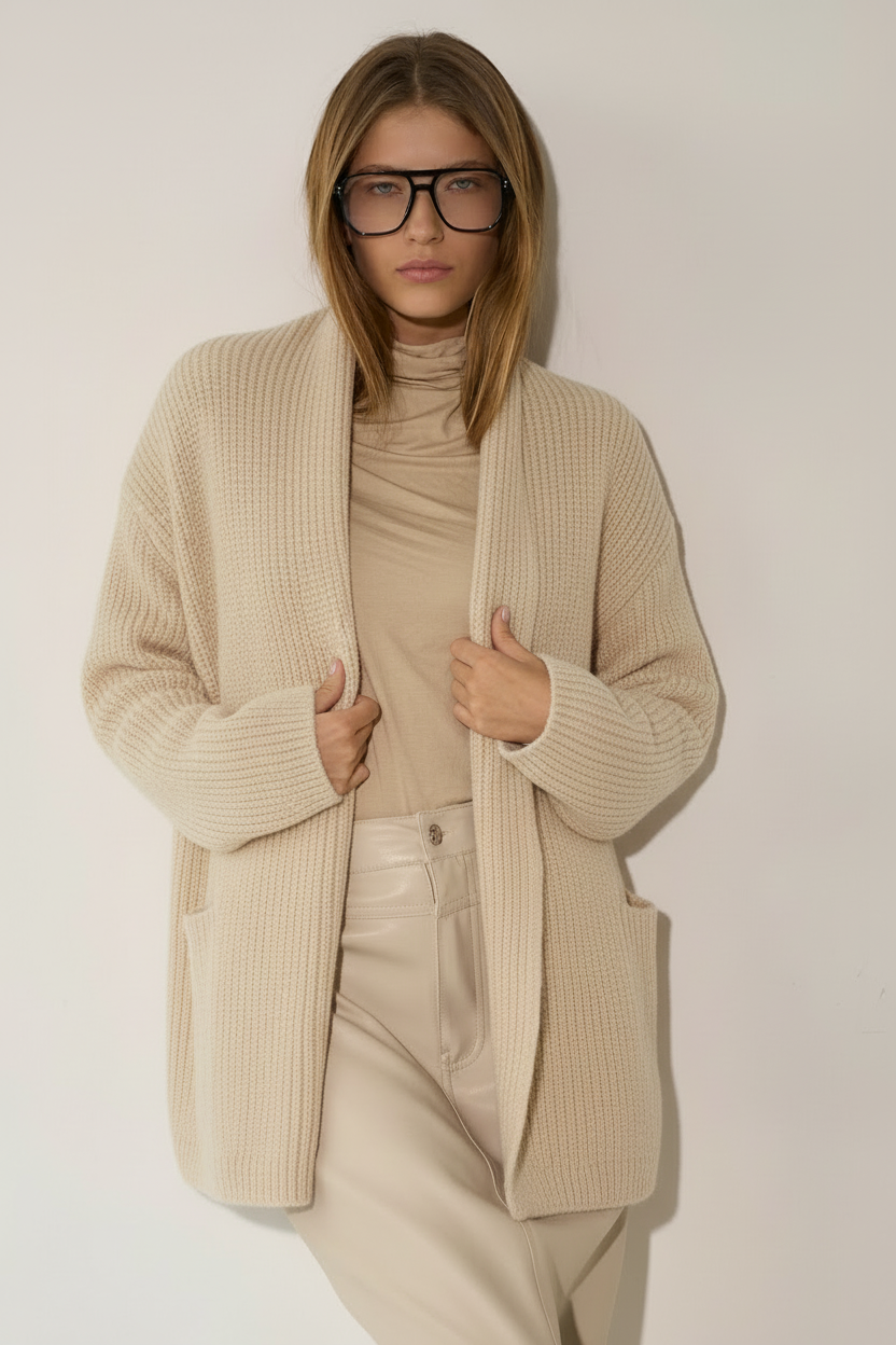 קרדיגן בז' בהיר