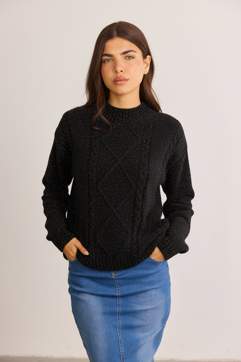 סריג שחור עם סיבים זוהרים - חזית