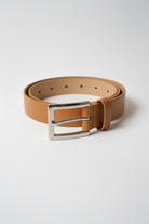 חגורה חומה עם בטנה בז'