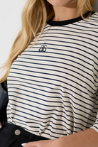 קלוז-אפ שחור לבן