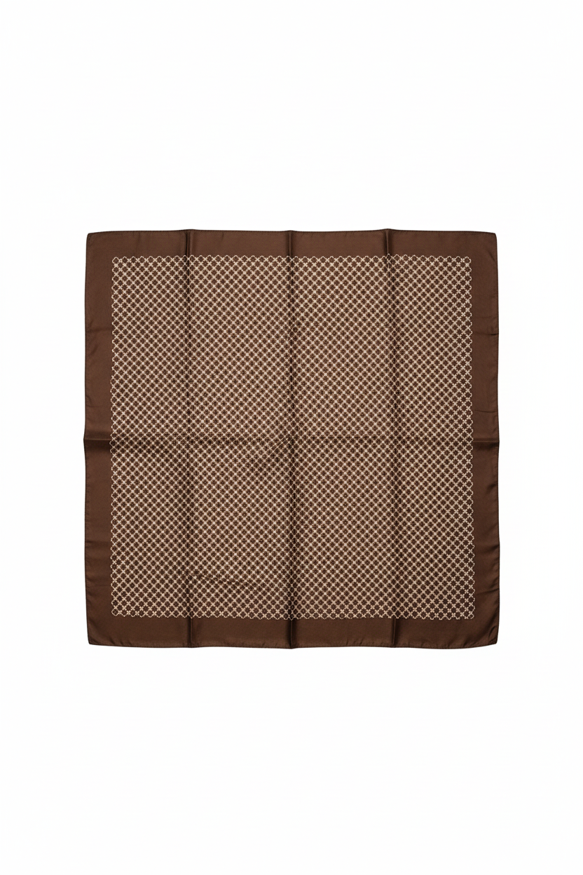 מטפחת משי חומה מגוהצת