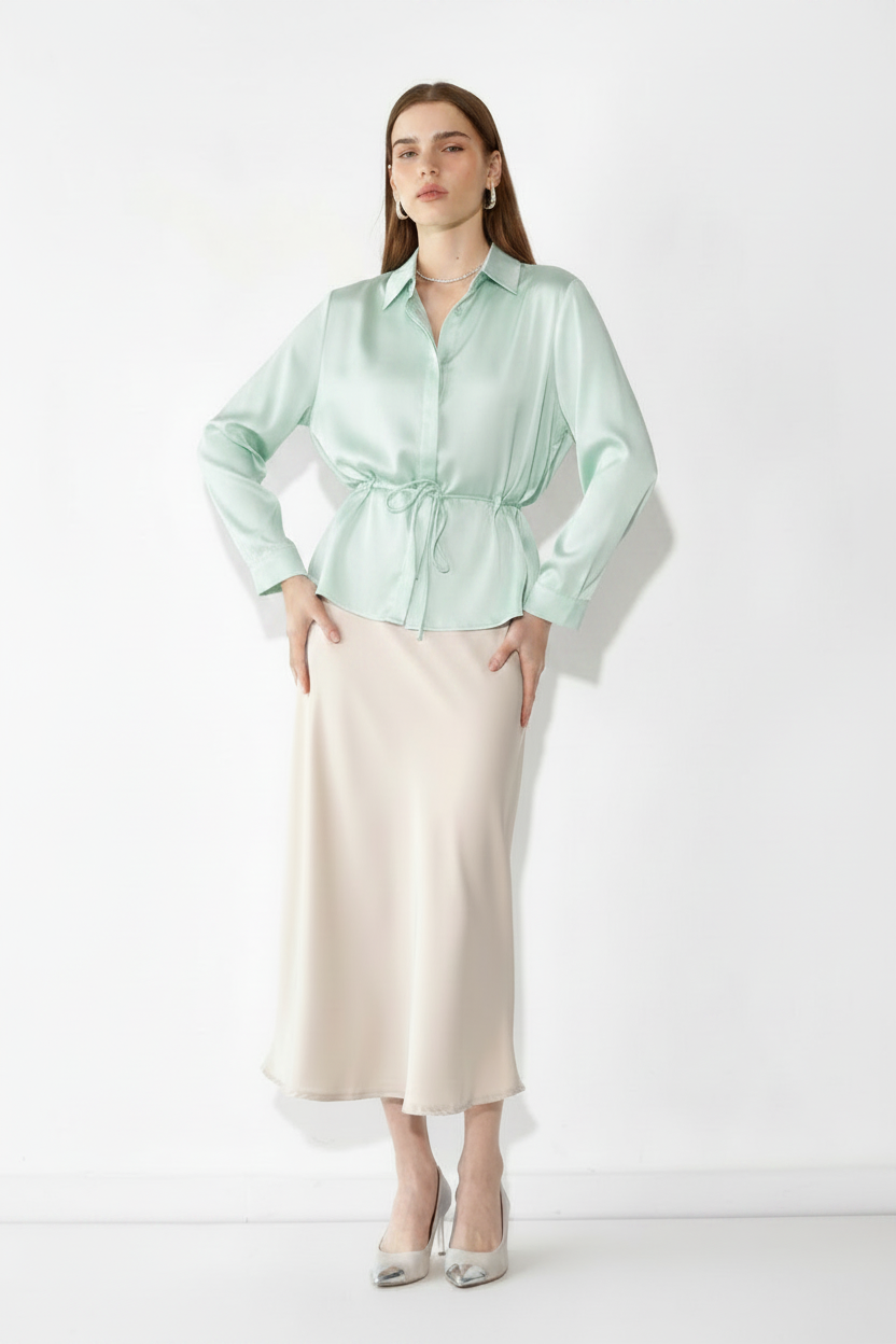 ירוק מנטה בהיר מאוד - לוק מלא