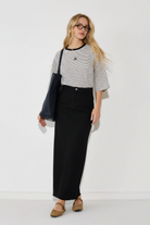 לוק שחור ולבן אמיתי