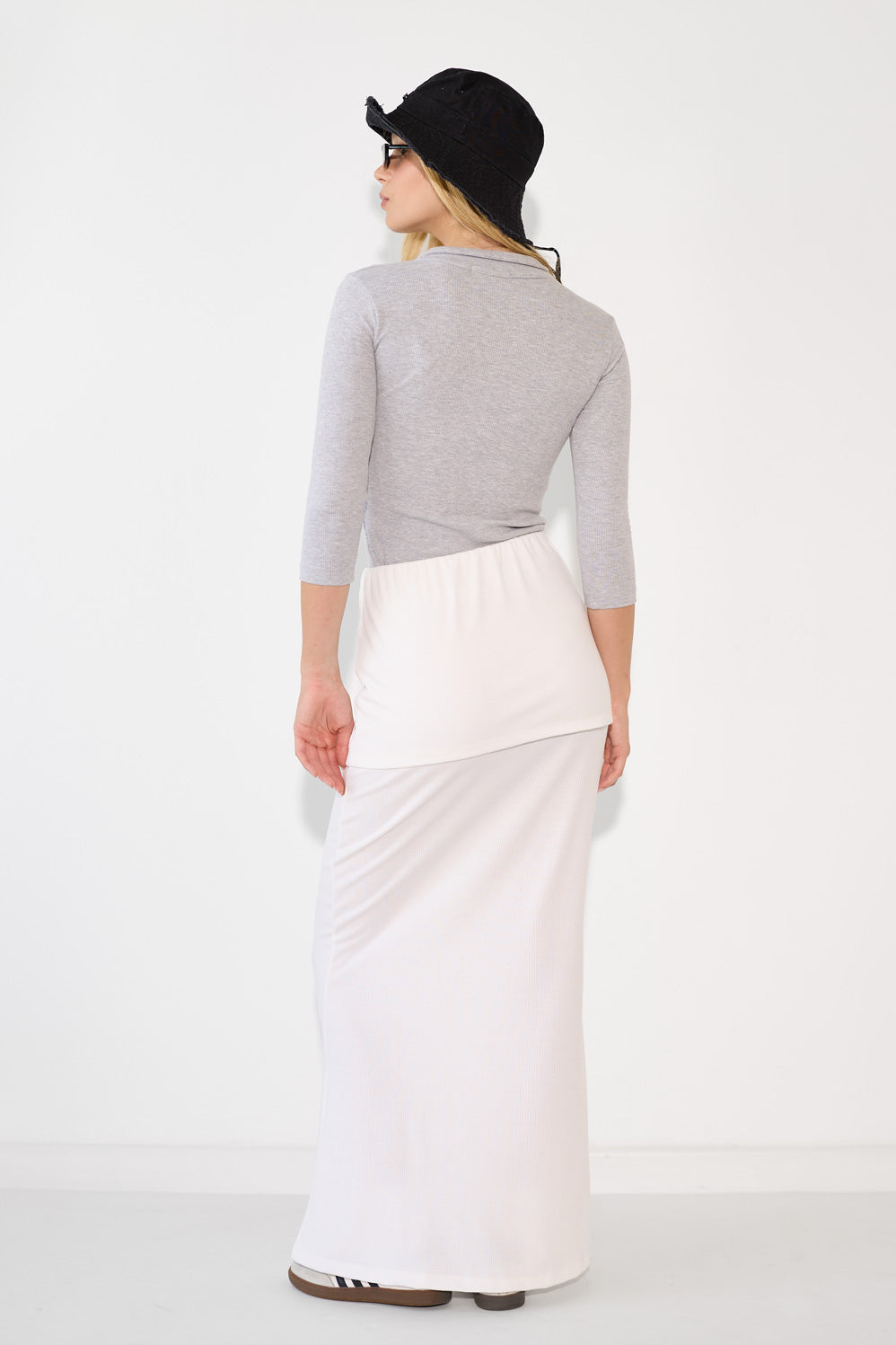 Schlitz Rivet Maxi Skirt