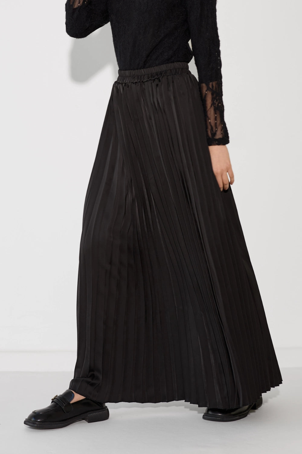 Half-lace fleece skirt