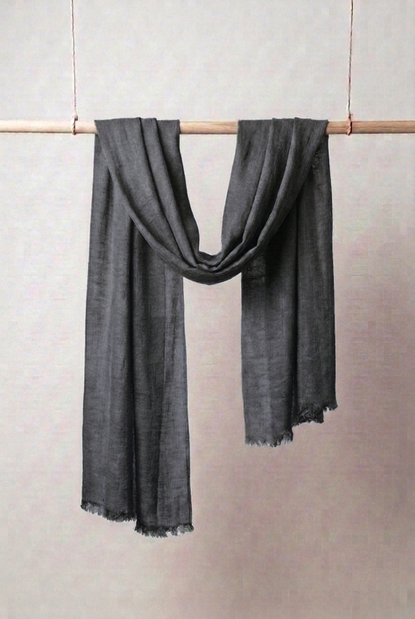 Plain scarf